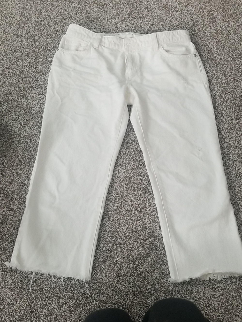 Pilcro and the Letterpress White Cropped Raw-Hem Jeans
